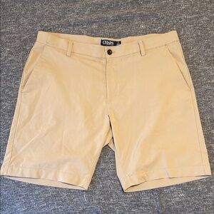 CHAPS Golf Khaki Shorts
